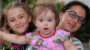 Песня " Привет малыш " Миланы Филимоновой. Исполняю , Я , для своей сестренки .