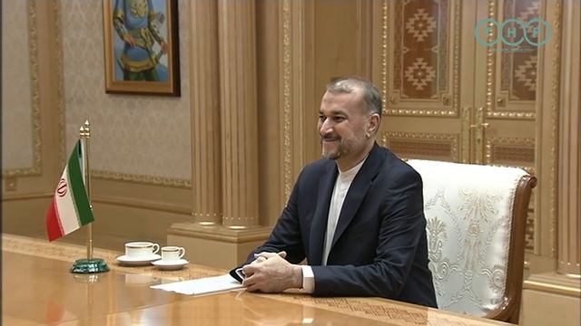 Президент Туркменистана принял министра иностранных дел Ирана смотреть онлайн