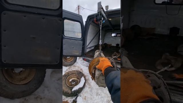 МОСТ ОДНОЙ РУКОЙ! #кириллов #mechanic #автоблог #авторазбор #газель #car #своимируками смотреть онлайн