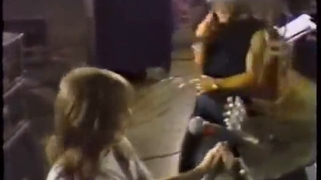 AC/DC - Nervous Shakedown [Take 3] - Rehearsals [Los Angeles 1983] смотреть онлайн