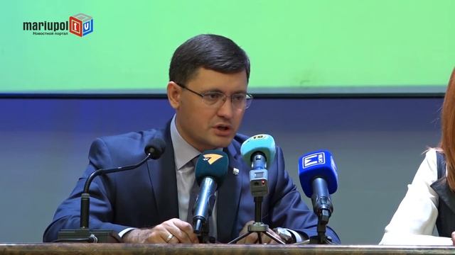 Мариупольский мэр ответил на возмущение горожан работой асфальтного завода смотреть онлайн