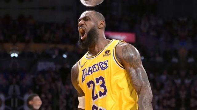 LAKERS MAKE AWESOME TRADES INVOLVING STAR PLAYER! TODAY'S LAKERS NEWS смотреть онлайн