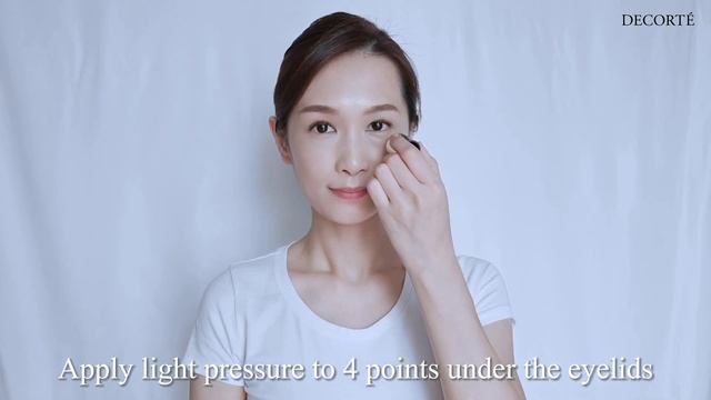 DECORTÉ Beauty Tips: Effective usage of Liposome Advanced Repair Eye Serum смотреть онлайн
