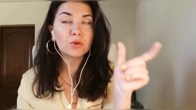 Видео отзыв об участии в коучгруппе. Преподаватель испанского языка смотреть онлайн