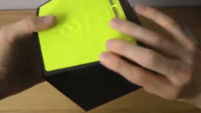 DLink Boxee Box - Unboxing смотреть онлайн