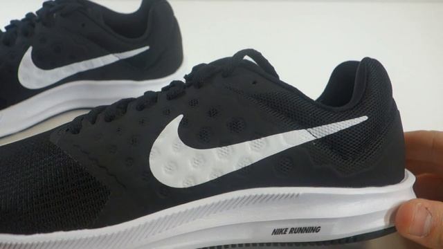 Pánské běžecké boty Nike Downshifter 7 смотреть онлайн