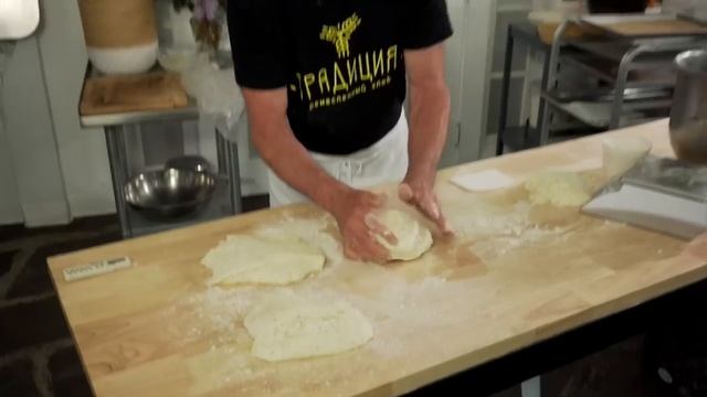 The Isolation Baking Show Episode 10: Golden Durum Bread & Chocolate Strawberry Cream Puff Cake смотреть онлайн