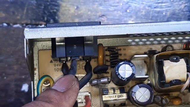 Cara Modif Merubah switch hub Tp-Link Gigabyte AC 220v ke DC 12v смотреть онлайн