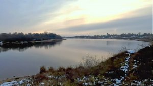 Ищите ямы на Поворотах там лучшие места для ловли Леща.Фидерная ловля Леща поздней осенью на реке.