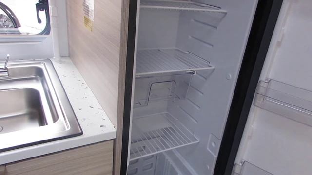Adria Altea Avon 2023 смотреть онлайн
