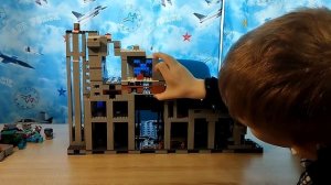 Конструктор Майнкрафт 76010. Горная пещера.