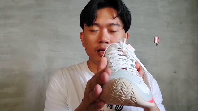 Comparing the best Kyrie shoes in Nike with his shoes in Anta| Kyrie 7 vs Anta Shockwave V смотреть онлайн
