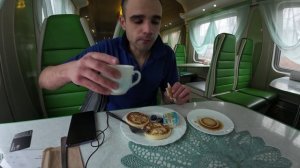 МУКБАНГ НАРЕЗКИ ЛУЧШЕЕ - ВАГОН РЕСТОРАН / ПОЕЗД / КАША / ЯИЧНИЦА / EATING MUKBANG АСМР 10. 11. 2024