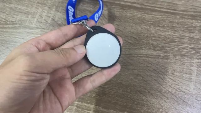 W6 Wearable Bluetooth Beacon смотреть онлайн