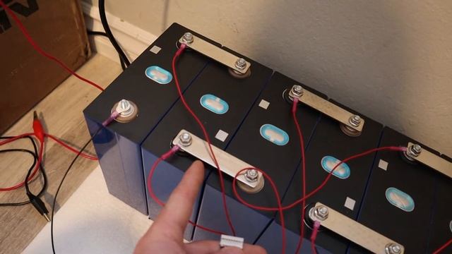 How To Connect BMS to 24 Volt 310 AH Battery смотреть онлайн