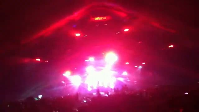 Calvin Harris "Promises" Escape From Wonderland 2012 смотреть онлайн