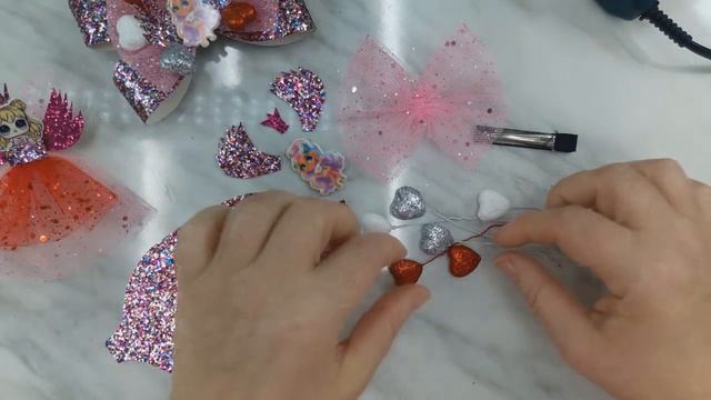 Праздничные бантики из Эко кожи с кабошонами! смотреть онлайн