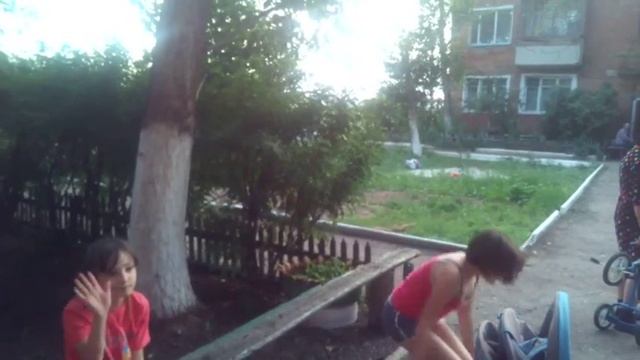 Брыгаю с лавки ( видео наоборот)