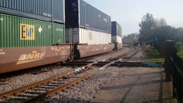 UNION PACIFIC MANIFEST/INTERMODAL 11-13-20 TYLER,TEXAS. смотреть онлайн