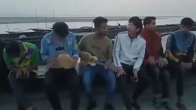 Amar Bondhu Daya moy Tomay Dekhe bar Mone Roy смотреть онлайн