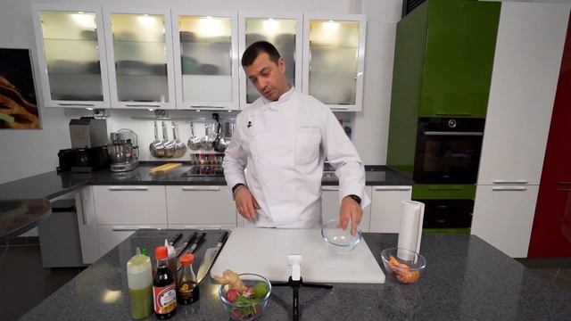 Рецепт САШИМИ Нарезка сашими из лосося и рецепт соуса от шеф-повара Кирилла Голикова смотреть онлайн