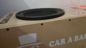 сабвуфер в квартире