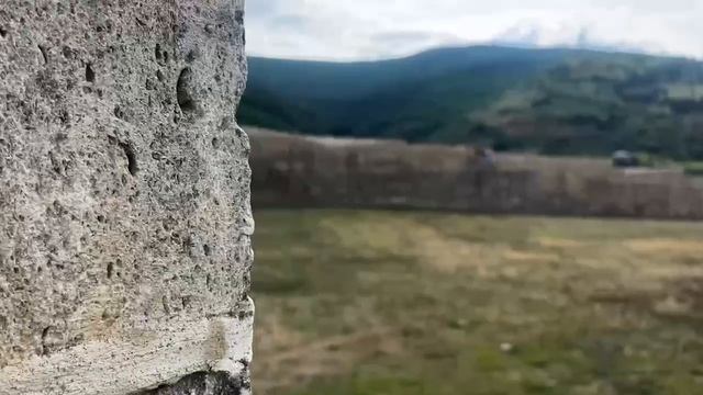 В Ночь искусств экскурсоводы ДМЗ показали посетителям театрализованную экскурсию смотреть онлайн