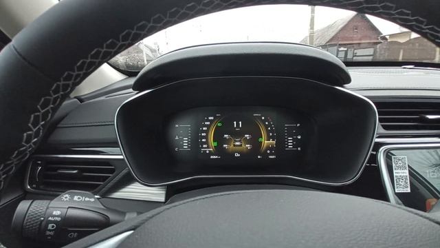 Geely Atlas Pro. Как работает мягкий гибрид? Стартер-генератор 48V система EMS. смотреть онлайн