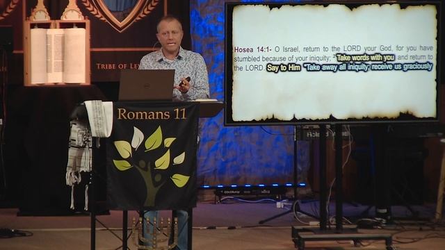 Book of Hebrews Part 63 of 63: 13:13-25; Outside the C Sacrifice of Praise; Conclusion смотреть онлайн