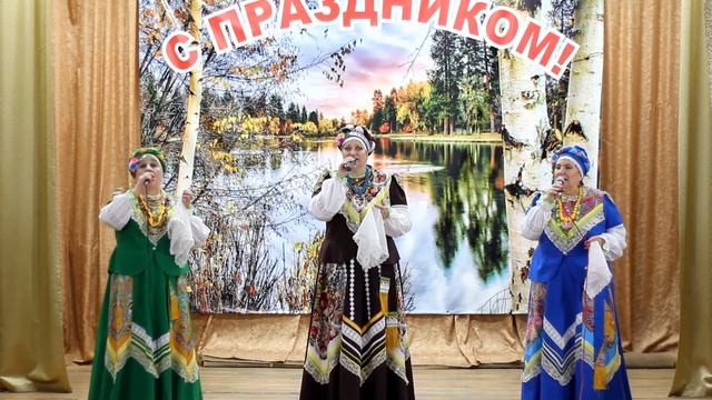 Ансамбль народной песни "Обрада" с Покрово Пригородное - Да вот вечер вечереет смотреть онлайн