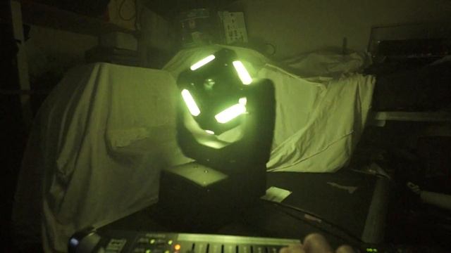 KAM CUBE 360 IS A CRAZY LITTLE MOVING HEAD FOR THE MOBILE DJ смотреть онлайн