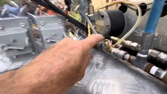 3 Way Ball Valve and New Pressure Gauge смотреть онлайн