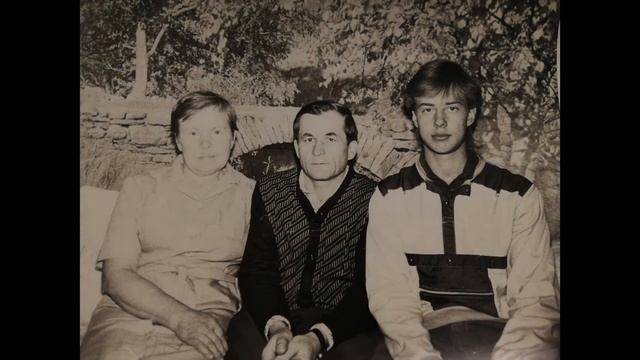 Жизнь в черно белых фотографиях 1977 смотреть онлайн