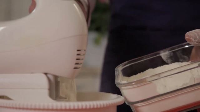 Plumcake sotto vetro | Ricetta dello chef Omar Allevi смотреть онлайн