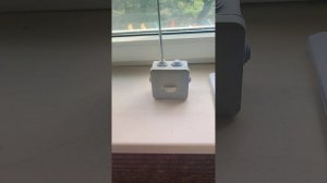 Индикатор напряжённости поля.