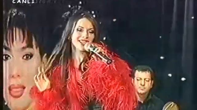 Eldar Mansurov — Bizim Sevgimiz (İfa: Manana Japaridze) смотреть онлайн