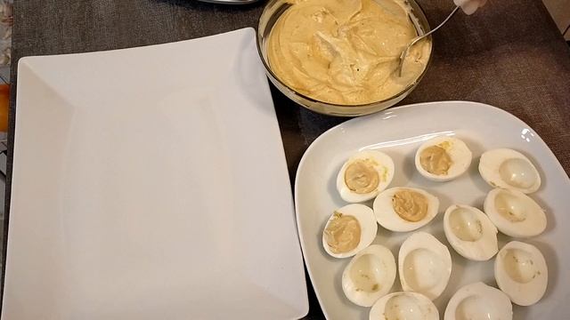 Salsa di tonno delicata ottima per antipasti e aperitivi molto buona piacerà anche ai più piccoli смотреть онлайн
