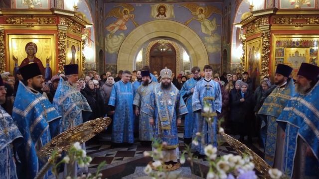 2023.12.04 Введение во храм Пресвятой Владычицы нашей Богородицы и Приснодевы Марии. Славление. смотреть онлайн