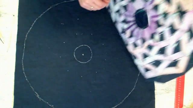 Шитье по БУМАГЕ (Эта работа оказалась комом, хоть и ярким)♀️ смотреть онлайн