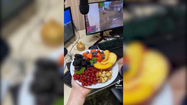 Атмосфера царящая в нашем клубе смотреть онлайн