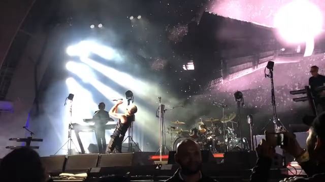 Depeche Mode Cover Me Hollywood Bowl LIVE Hollywood Bowl LA 2017 смотреть онлайн