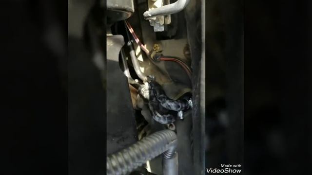 D.I.Y Replacing a heater core hose on a 2006 Dodge Stratus смотреть онлайн