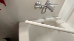 Акриловый плинтус на чугунную ванну.