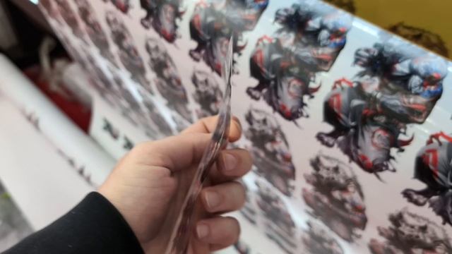 UV ROLL Gold/Silver смотреть онлайн