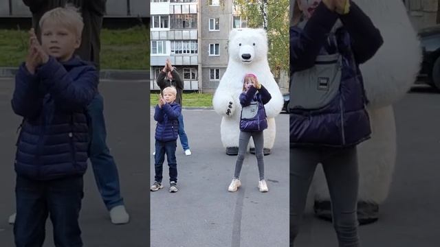 С днем рождения Александра смотреть онлайн