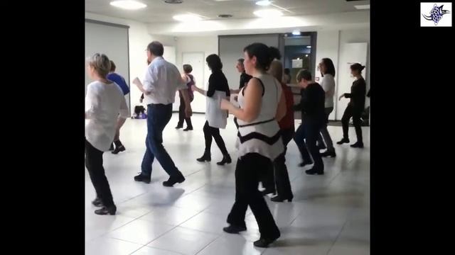 I'm An Englishman In New-York Line dance смотреть онлайн