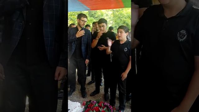 İmam Hüseyn (ə) mın 3-ü günündə şəhid Həsən qardaşımızın ziyarətində. смотреть онлайн