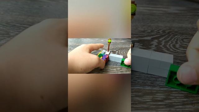 Лего домик, светофор, дорога, машинки смотреть онлайн