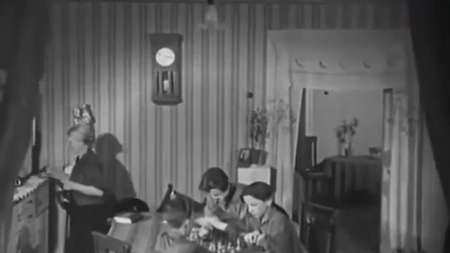 На стройках Москвы 1951год. смотреть онлайн