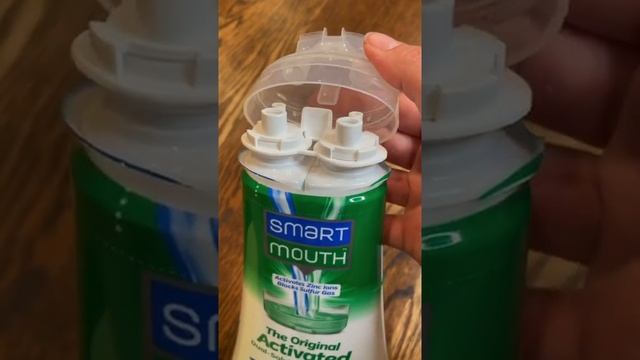 Smart Mouth is scientifically proven to stop bad breath смотреть онлайн